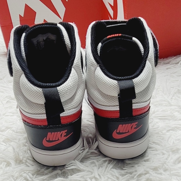 ❤️Boys Court Borough Mid 2 Nikes ❤️ - Picture 5 of 16